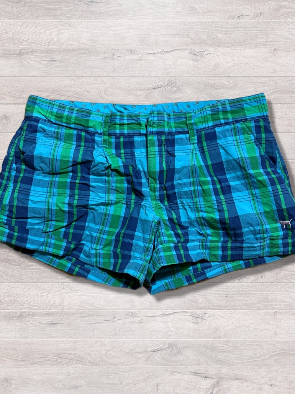 Y2K 2000s Blue Plaid Victoria’s Secret PINK Shorts Women’s 6 Preppy Cute